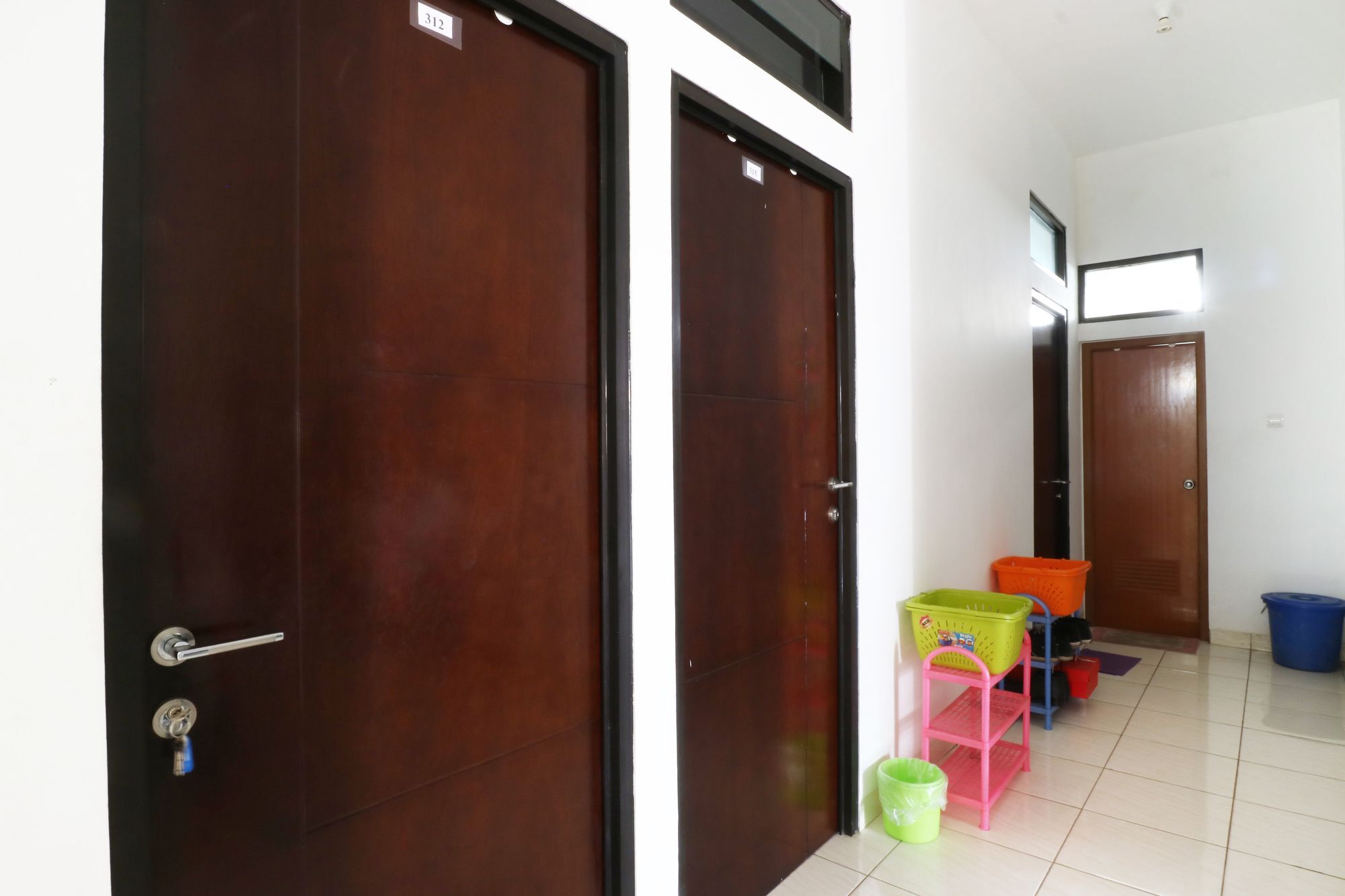 Oyo 90489 Kejora Homestay Jakarta Exterior foto