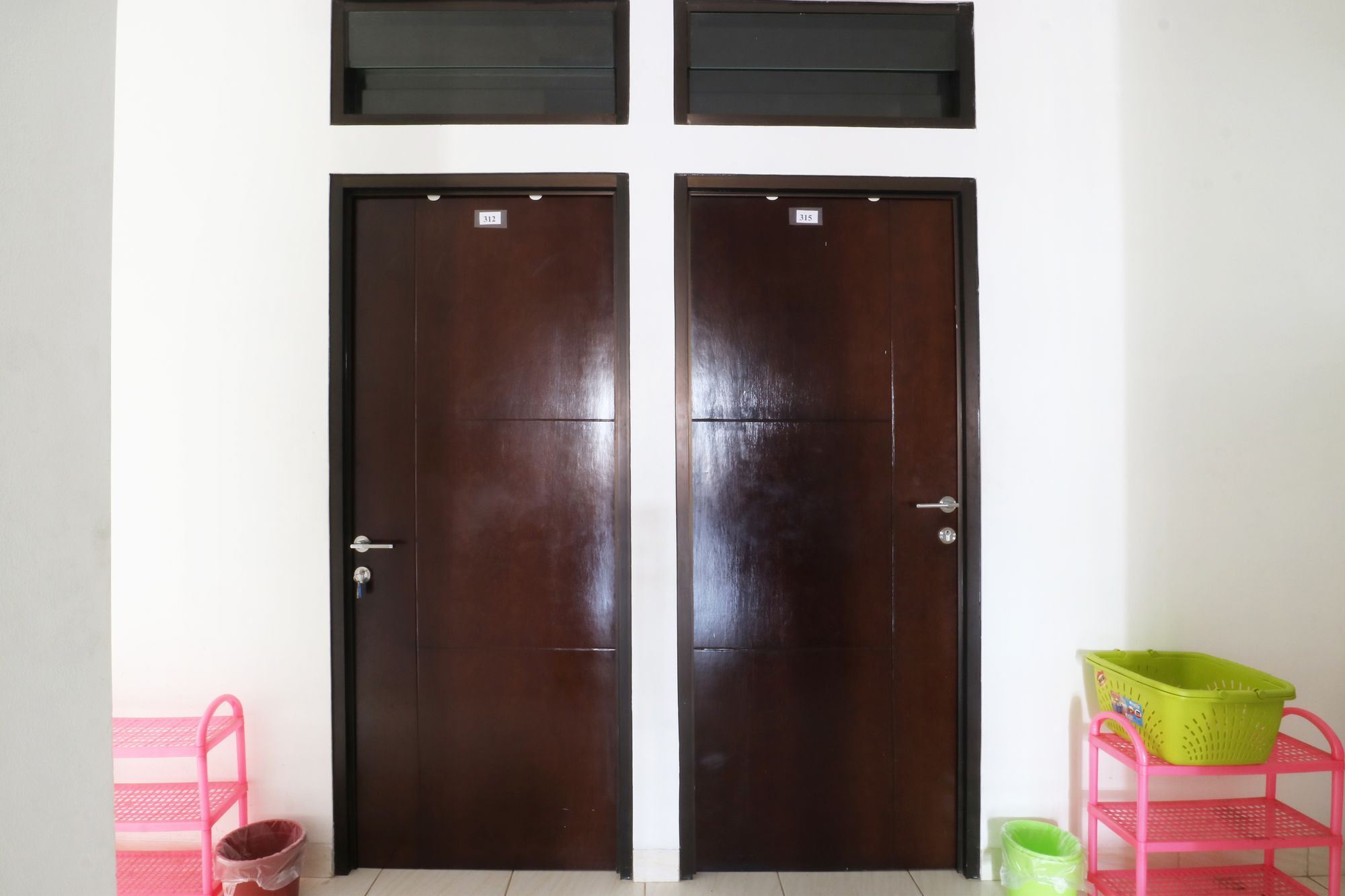 Oyo 90489 Kejora Homestay Jakarta Exterior foto