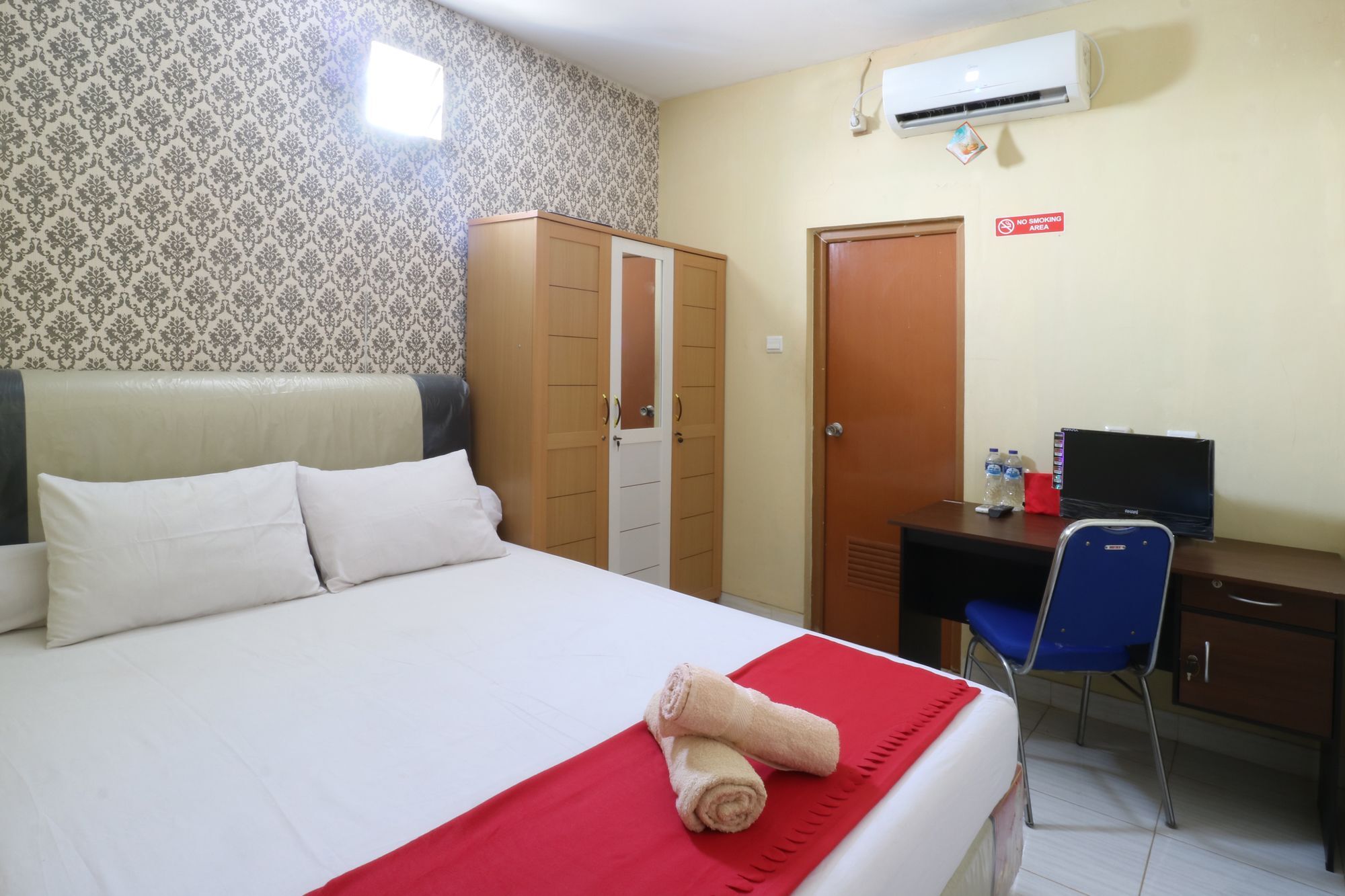 Oyo 90489 Kejora Homestay Jakarta Exterior foto